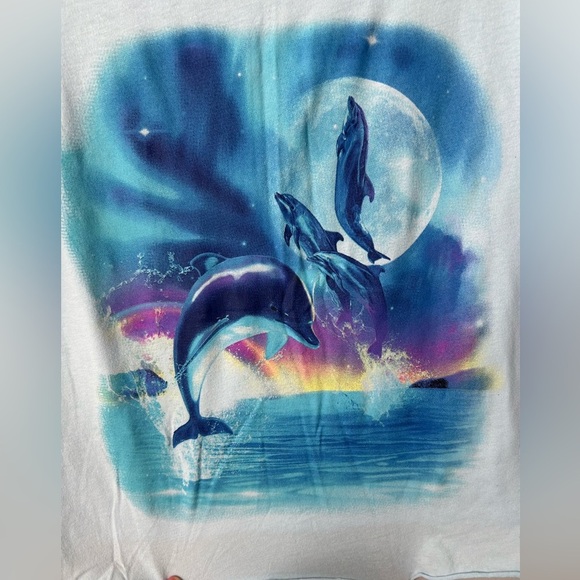 NWT Mighty Fine Blue Dolphin Graphic Overaized Boxy Crop Top size medium - Picture 3 of 4